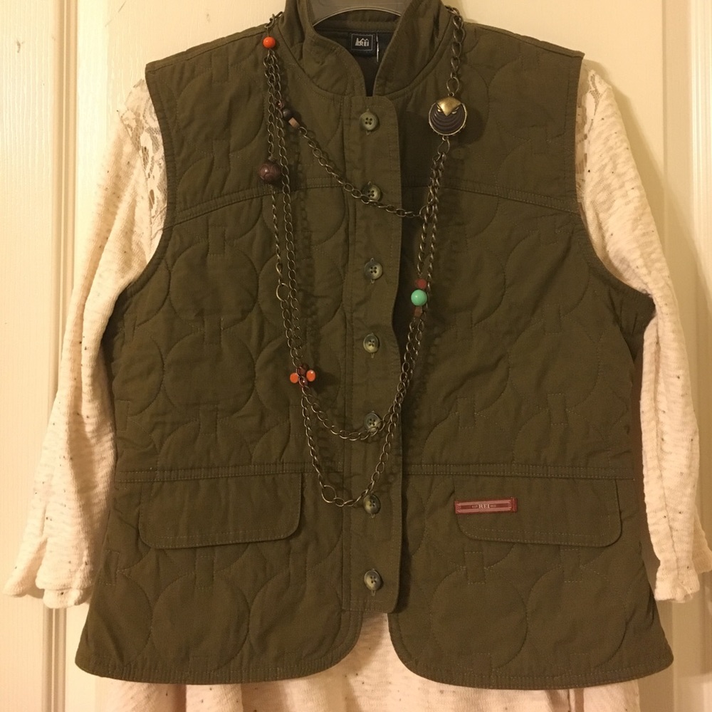REI QUILTED VEST